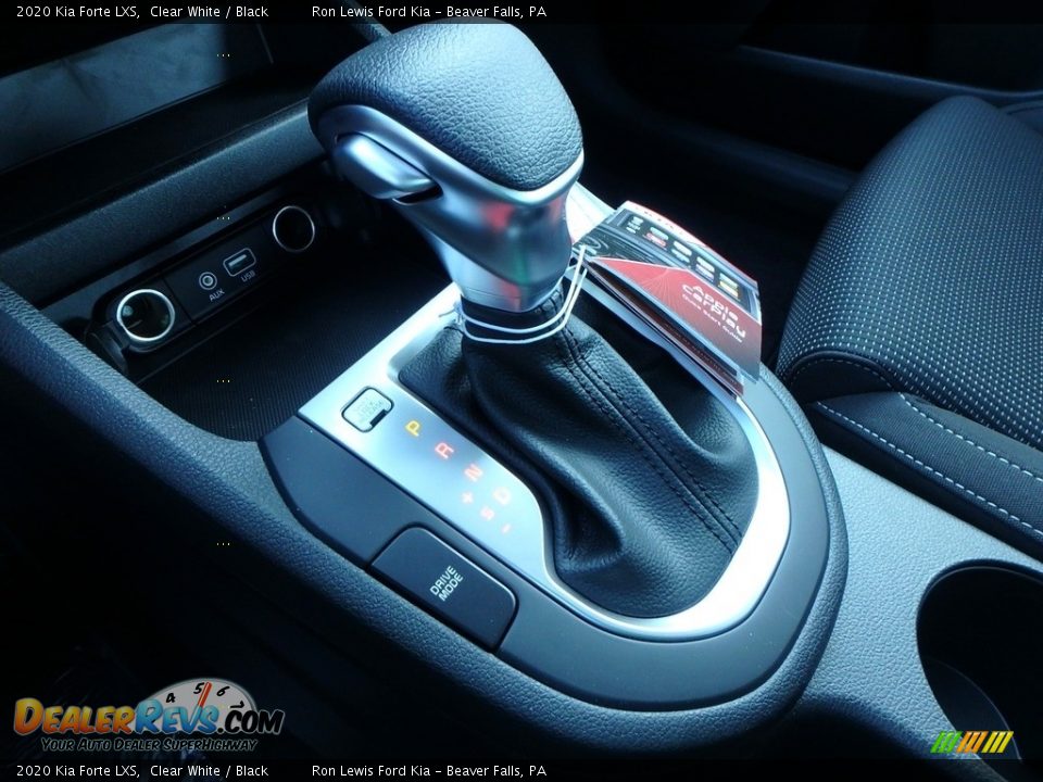 2020 Kia Forte LXS Clear White / Black Photo #18