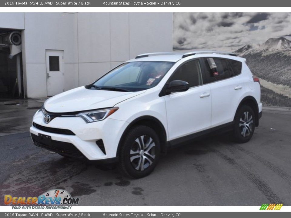 2016 Toyota RAV4 LE AWD Super White / Black Photo #2