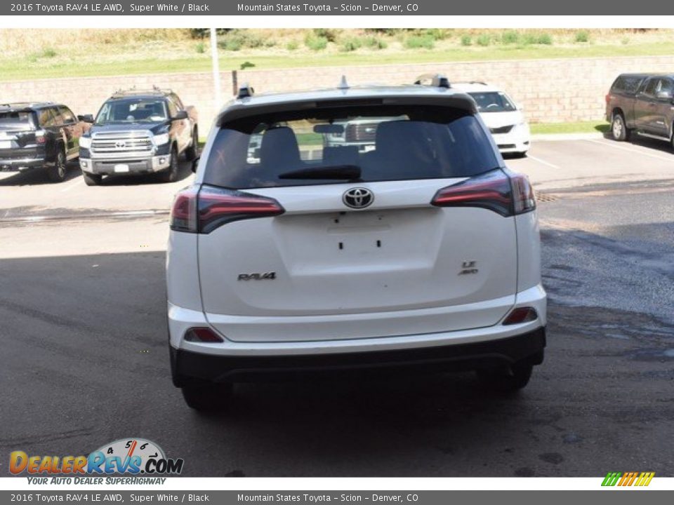 2016 Toyota RAV4 LE AWD Super White / Black Photo #5