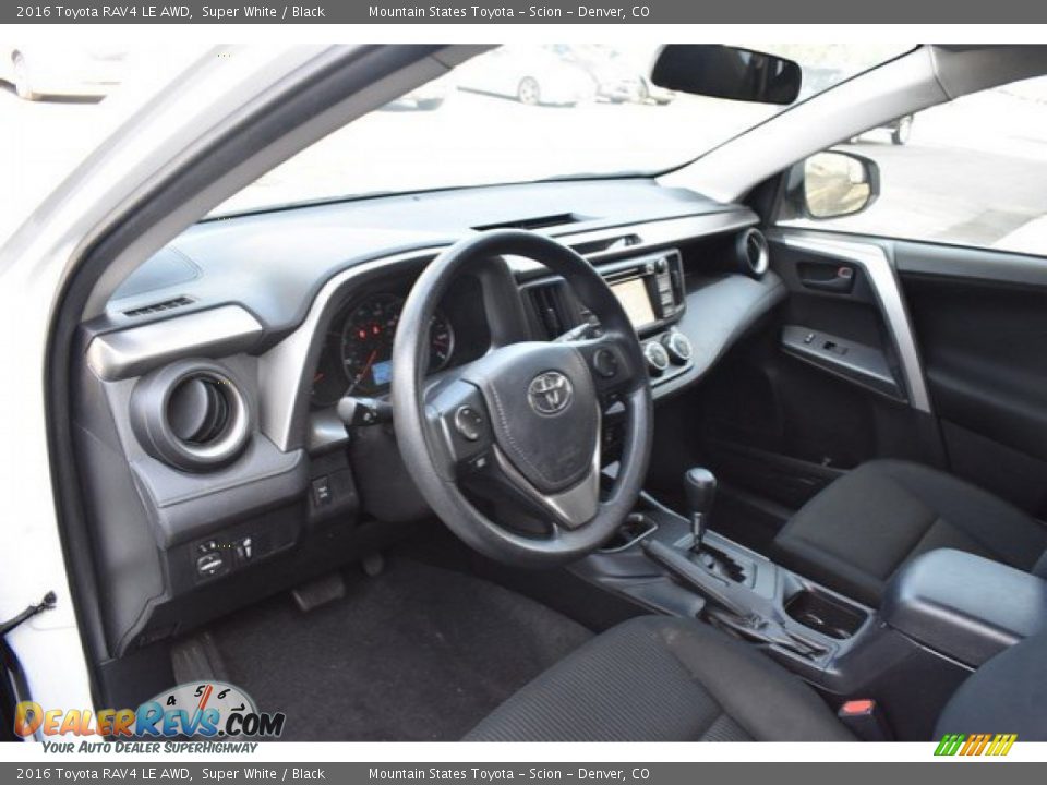 2016 Toyota RAV4 LE AWD Super White / Black Photo #10