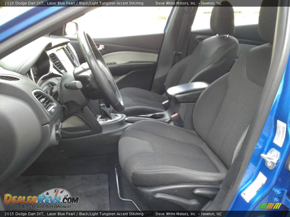 2015 Dodge Dart SXT Laser Blue Pearl / Black/Light Tungsten Accent Stitching Photo #10