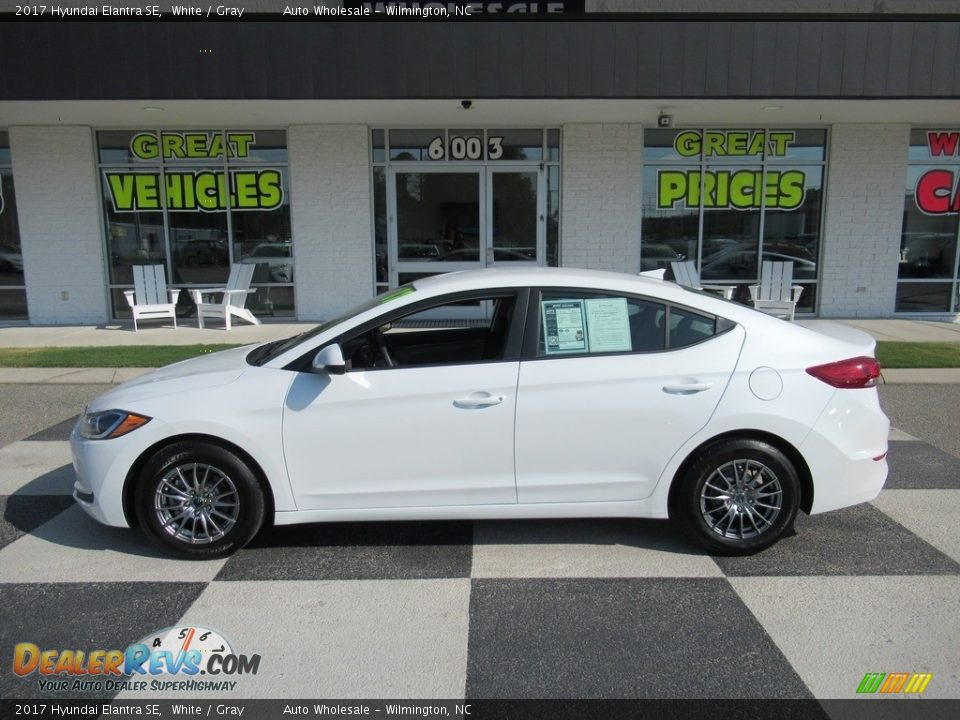 2017 Hyundai Elantra SE White / Gray Photo #1
