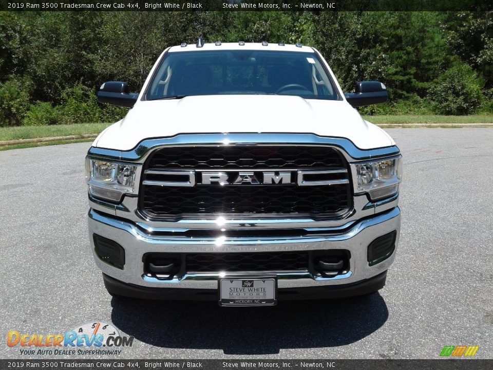2019 Ram 3500 Tradesman Crew Cab 4x4 Bright White / Black Photo #3
