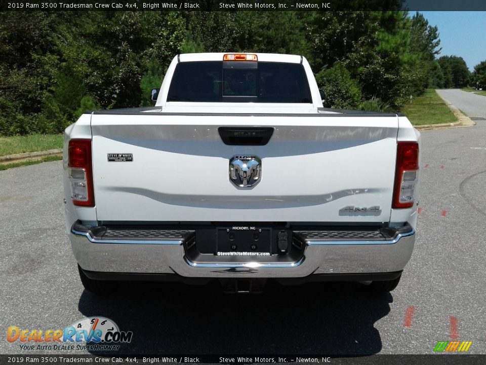 2019 Ram 3500 Tradesman Crew Cab 4x4 Bright White / Black Photo #7