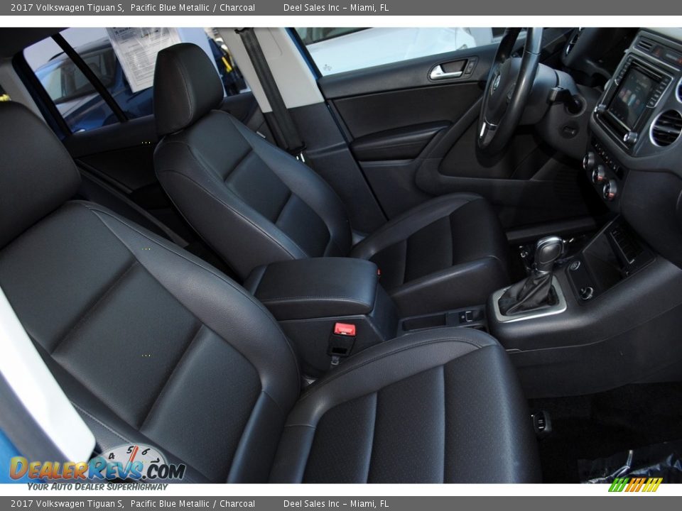 2017 Volkswagen Tiguan S Pacific Blue Metallic / Charcoal Photo #18
