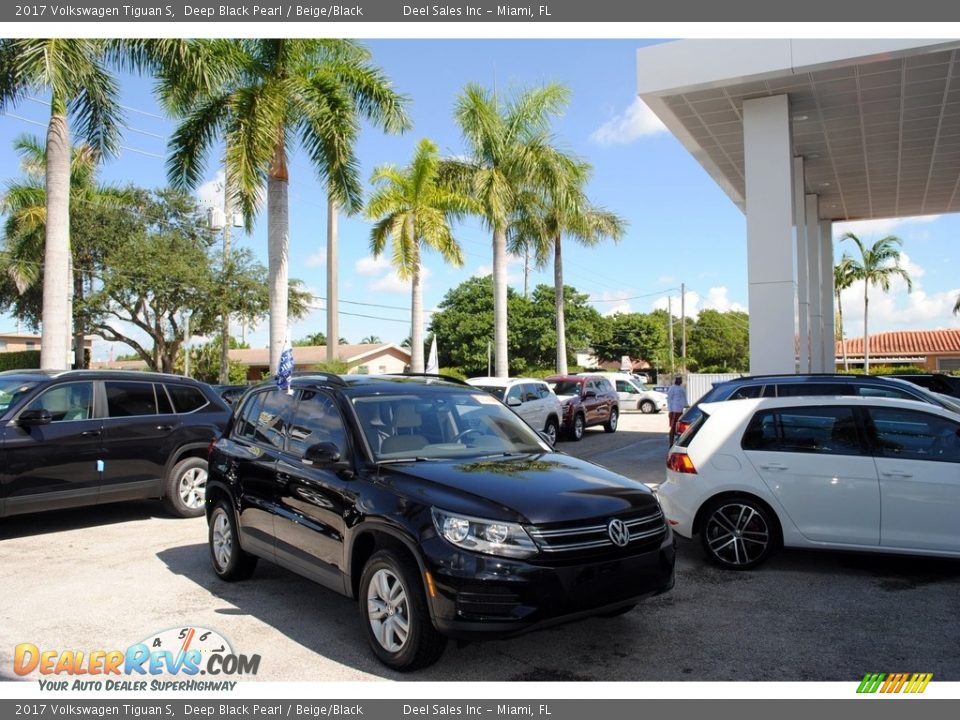 2017 Volkswagen Tiguan S Deep Black Pearl / Beige/Black Photo #1