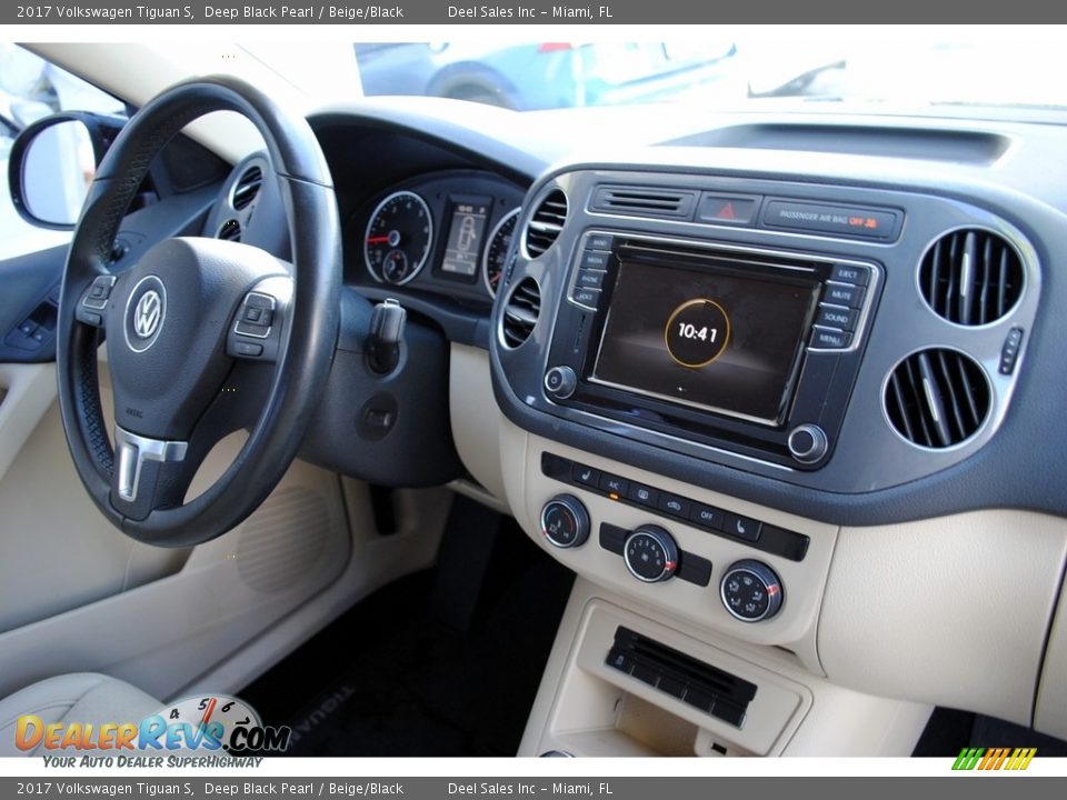 2017 Volkswagen Tiguan S Deep Black Pearl / Beige/Black Photo #18