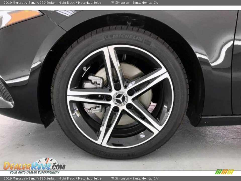 2019 Mercedes-Benz A 220 Sedan Night Black / Macchiato Beige Photo #9