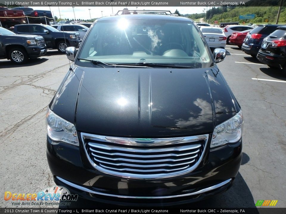 2013 Chrysler Town & Country Touring - L Brilliant Black Crystal Pearl / Black/Light Graystone Photo #3