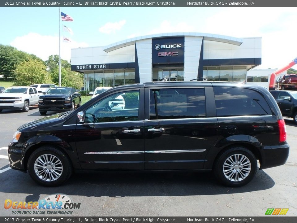 2013 Chrysler Town & Country Touring - L Brilliant Black Crystal Pearl / Black/Light Graystone Photo #13