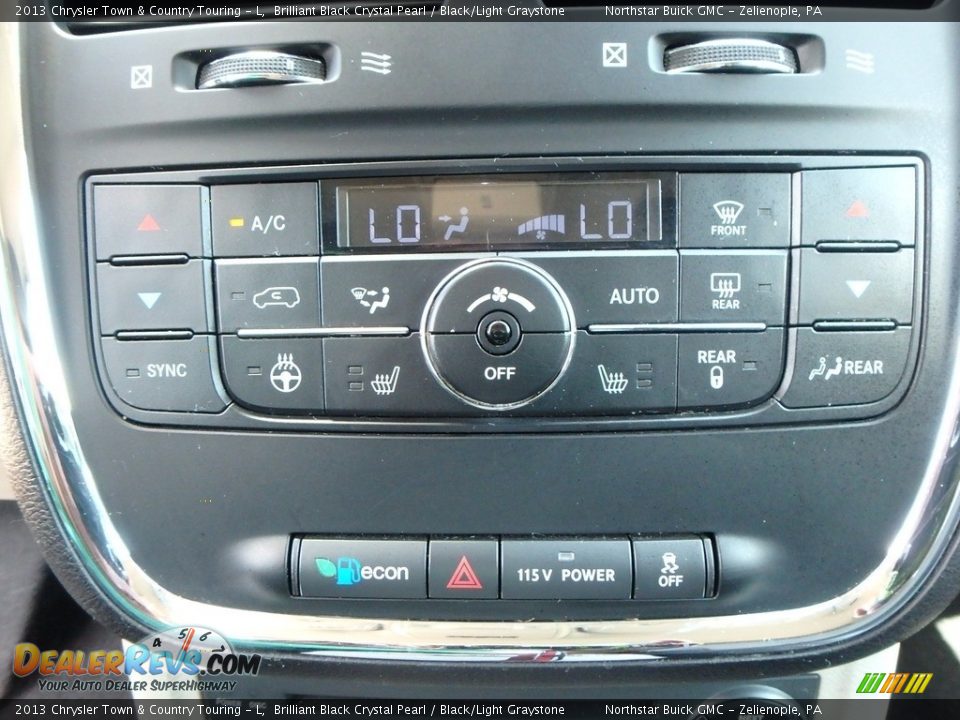 2013 Chrysler Town & Country Touring - L Brilliant Black Crystal Pearl / Black/Light Graystone Photo #27