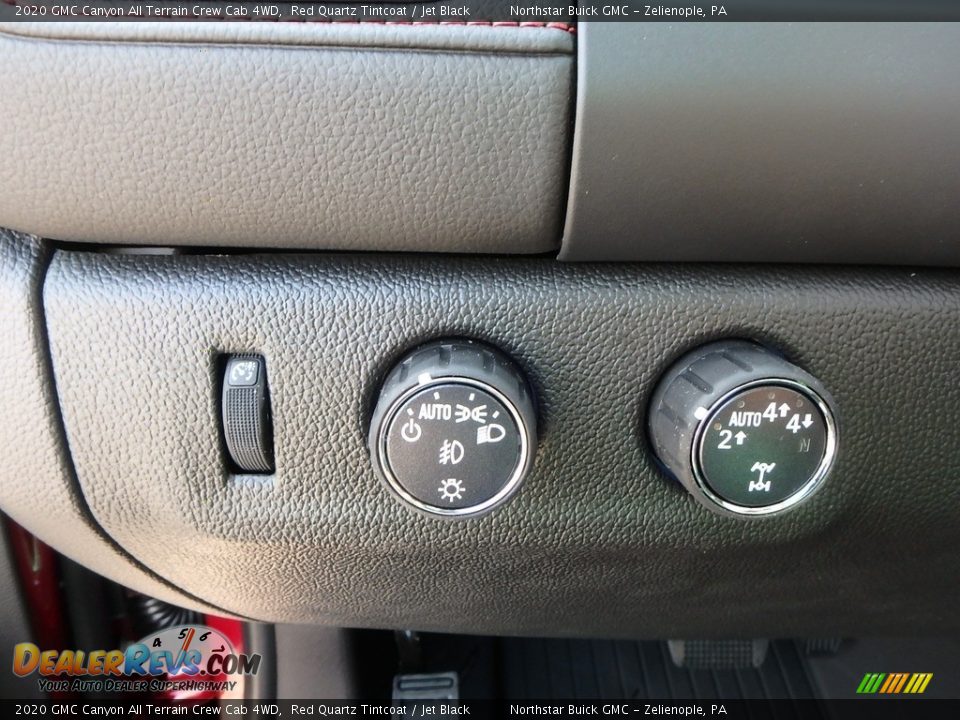 Controls of 2020 GMC Canyon All Terrain Crew Cab 4WD Photo #17