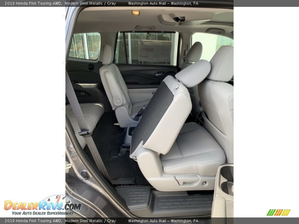 2019 Honda Pilot Touring AWD Modern Steel Metallic / Gray Photo #28