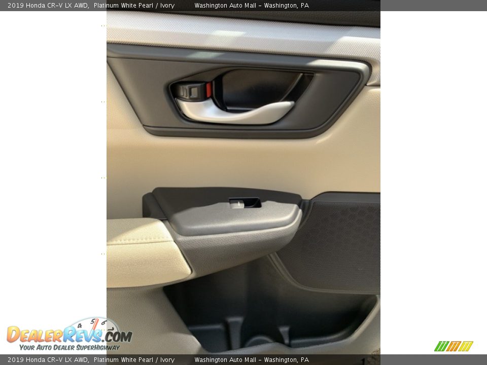 2019 Honda CR-V LX AWD Platinum White Pearl / Ivory Photo #17