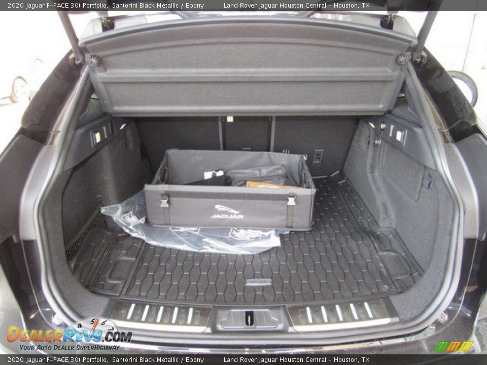 2020 Jaguar F-PACE 30t Portfolio Santorini Black Metallic / Ebony Photo #16