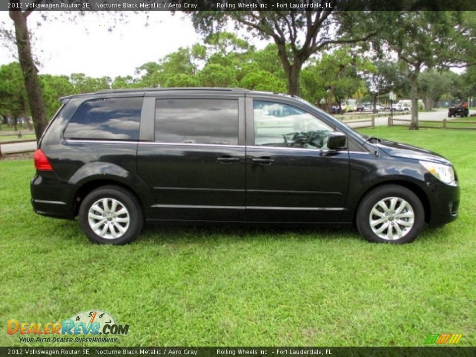 2012 Volkswagen Routan SE Nocturne Black Metallic / Aero Gray Photo #3