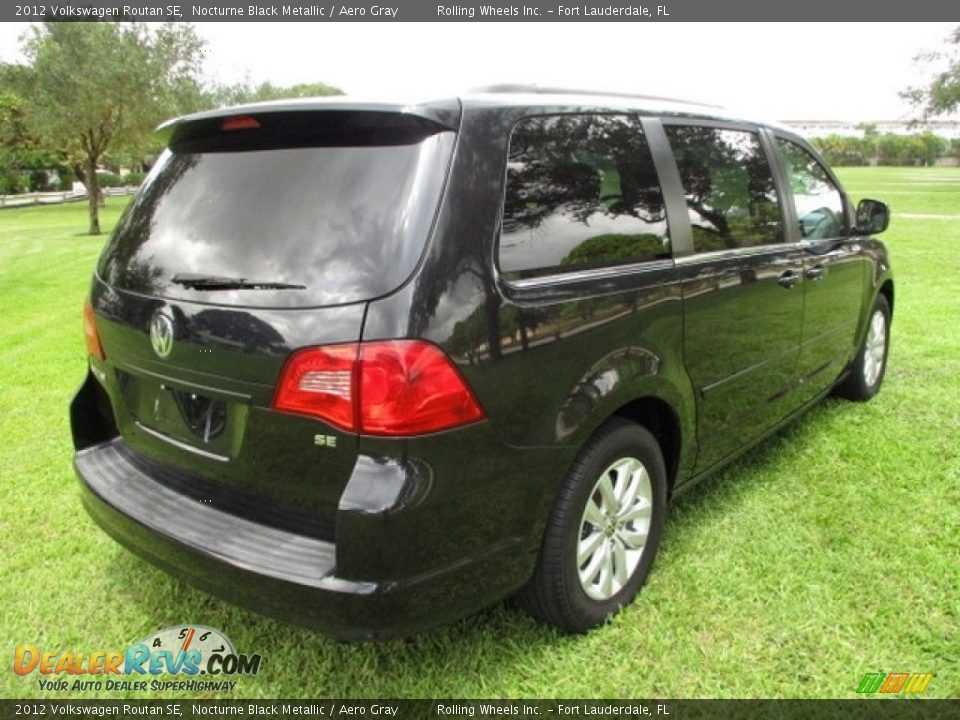 2012 Volkswagen Routan SE Nocturne Black Metallic / Aero Gray Photo #5