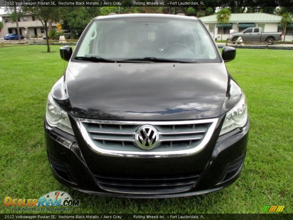 2012 Volkswagen Routan SE Nocturne Black Metallic / Aero Gray Photo #15