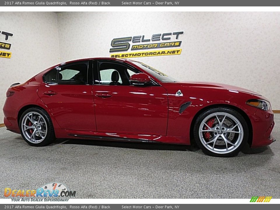 2017 Alfa Romeo Giulia Quadrifoglio Rosso Alfa (Red) / Black Photo #4