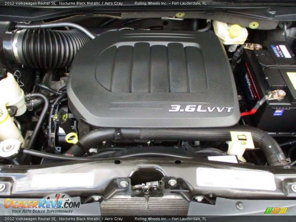 2012 Volkswagen Routan SE Nocturne Black Metallic / Aero Gray Photo #26