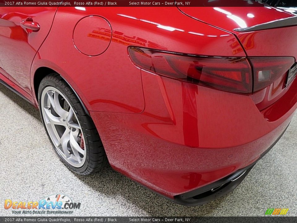 2017 Alfa Romeo Giulia Quadrifoglio Rosso Alfa (Red) / Black Photo #7