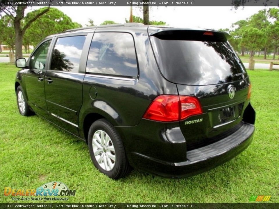 2012 Volkswagen Routan SE Nocturne Black Metallic / Aero Gray Photo #34