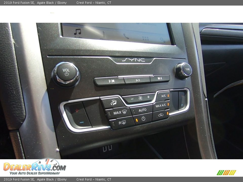 2019 Ford Fusion SE Agate Black / Ebony Photo #16