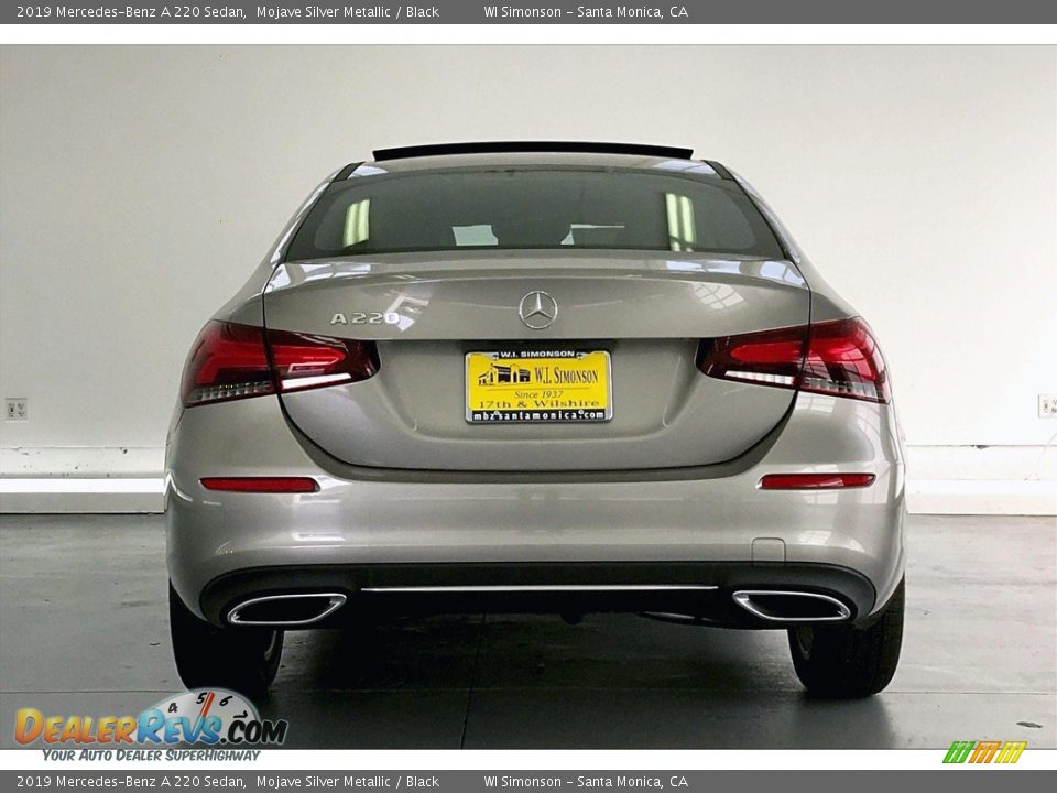 2019 Mercedes-Benz A 220 Sedan Mojave Silver Metallic / Black Photo #3