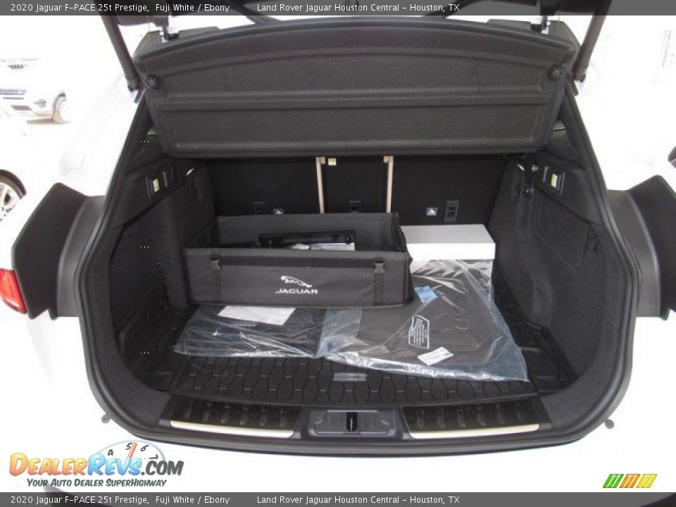 2020 Jaguar F-PACE 25t Prestige Fuji White / Ebony Photo #16