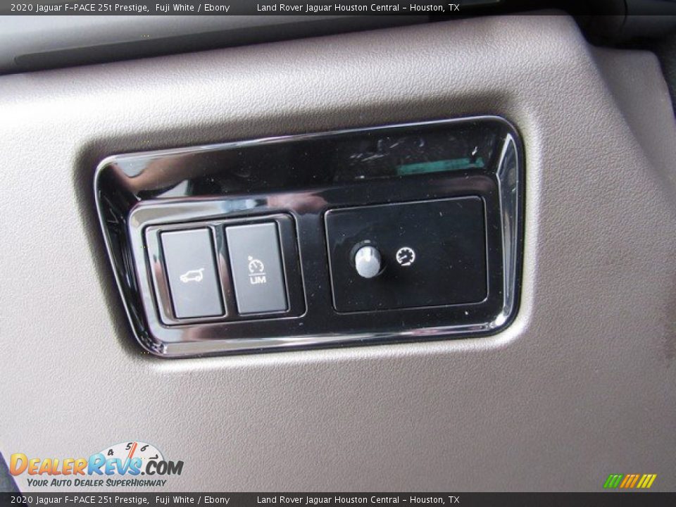 2020 Jaguar F-PACE 25t Prestige Fuji White / Ebony Photo #27
