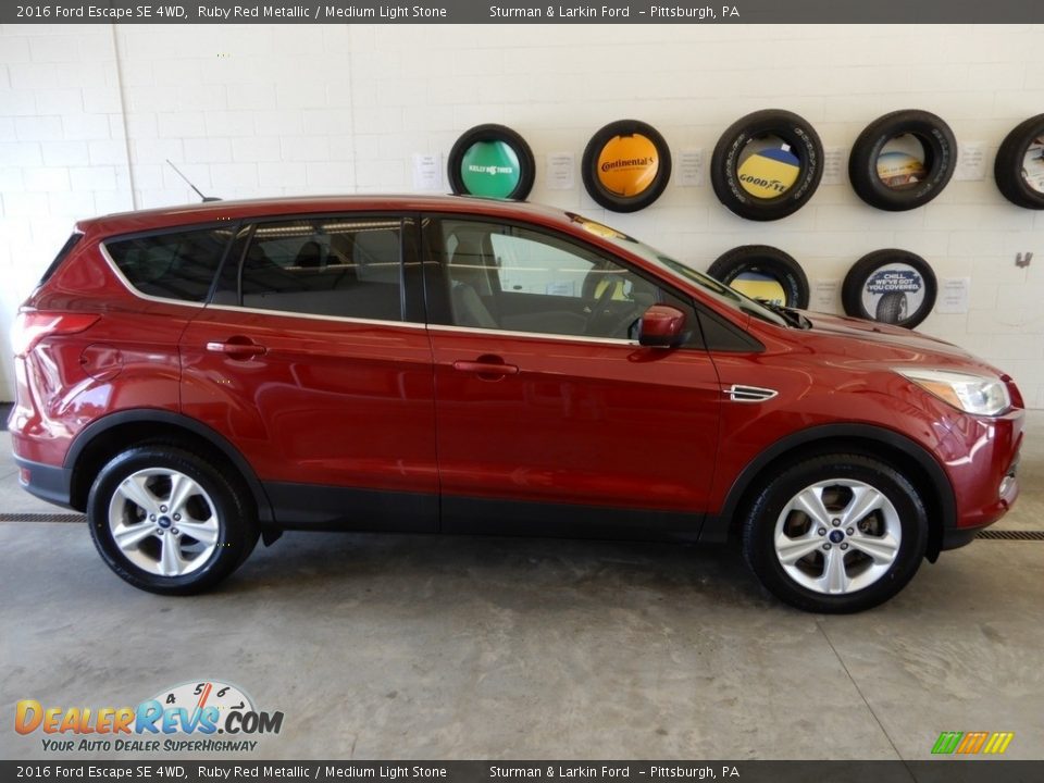 2016 Ford Escape SE 4WD Ruby Red Metallic / Medium Light Stone Photo #3