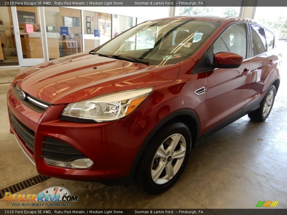 2016 Ford Escape SE 4WD Ruby Red Metallic / Medium Light Stone Photo #10
