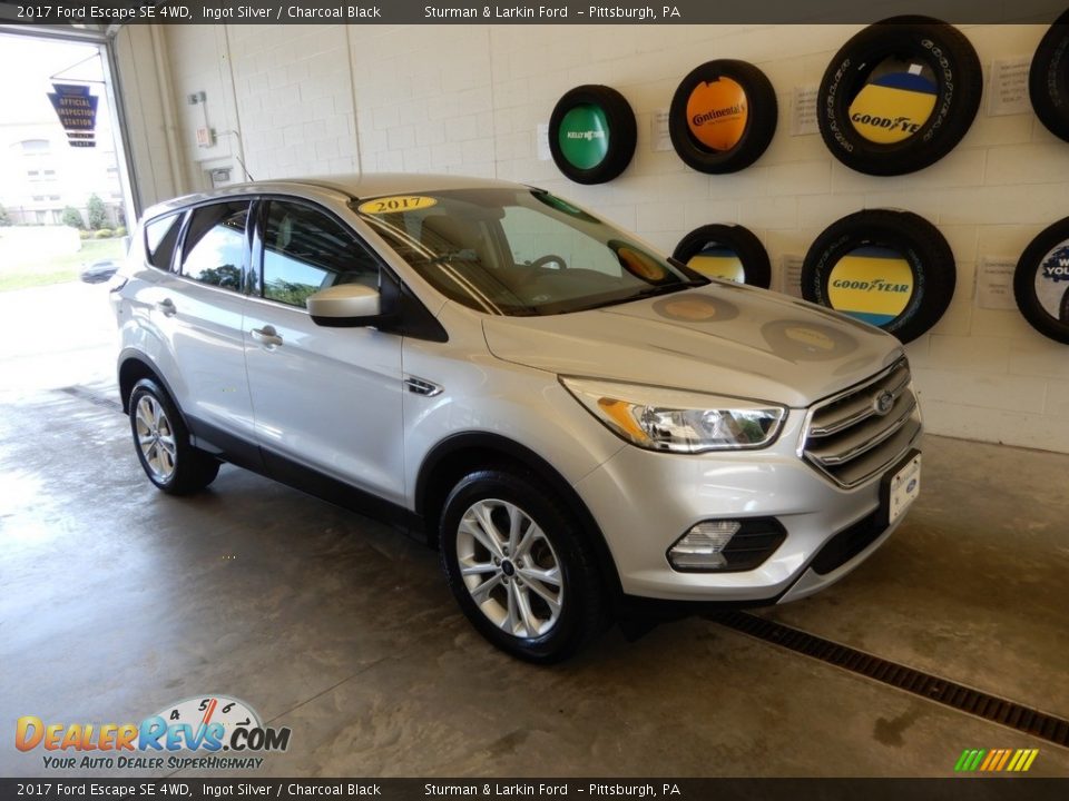 2017 Ford Escape SE 4WD Ingot Silver / Charcoal Black Photo #1