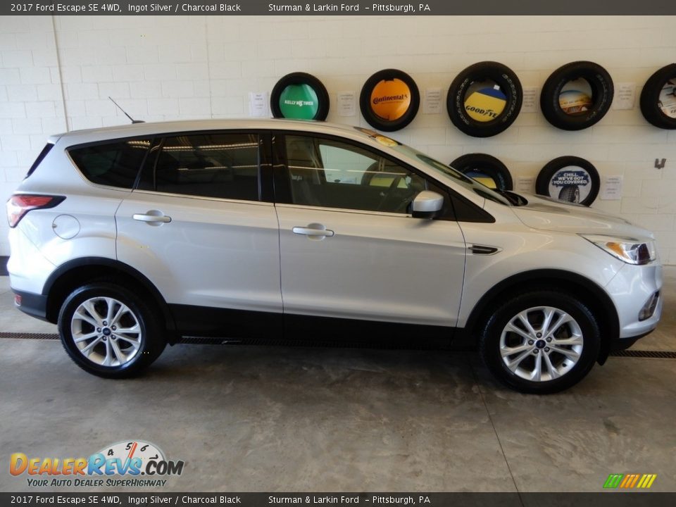 2017 Ford Escape SE 4WD Ingot Silver / Charcoal Black Photo #3