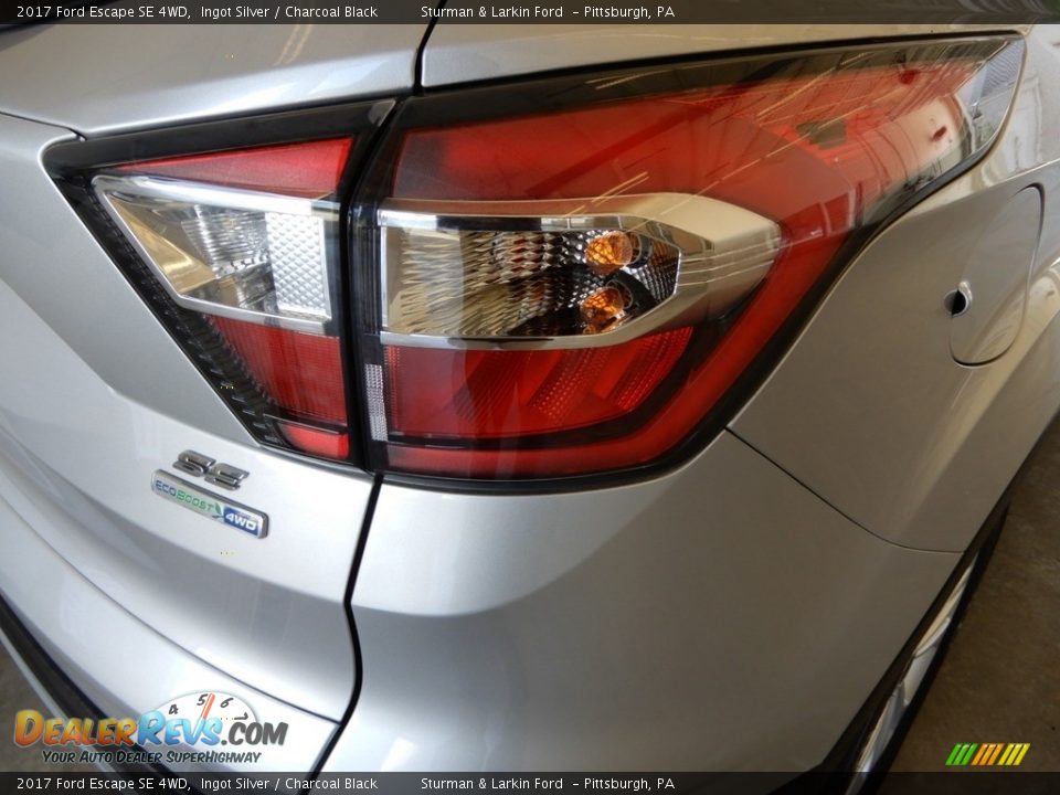 2017 Ford Escape SE 4WD Ingot Silver / Charcoal Black Photo #5