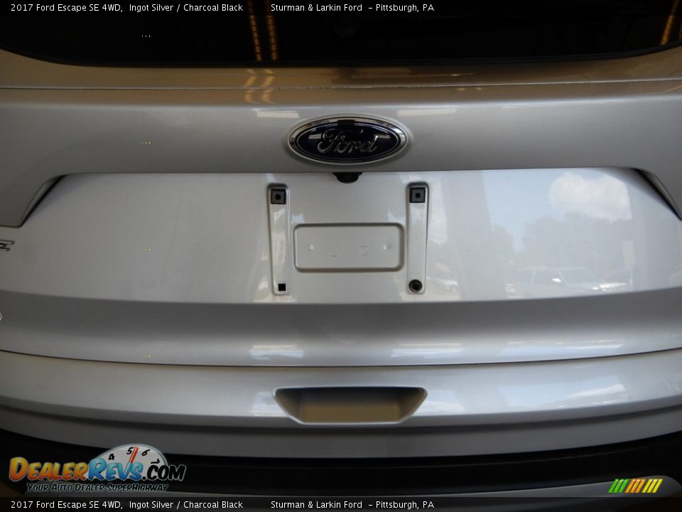 2017 Ford Escape SE 4WD Ingot Silver / Charcoal Black Photo #7