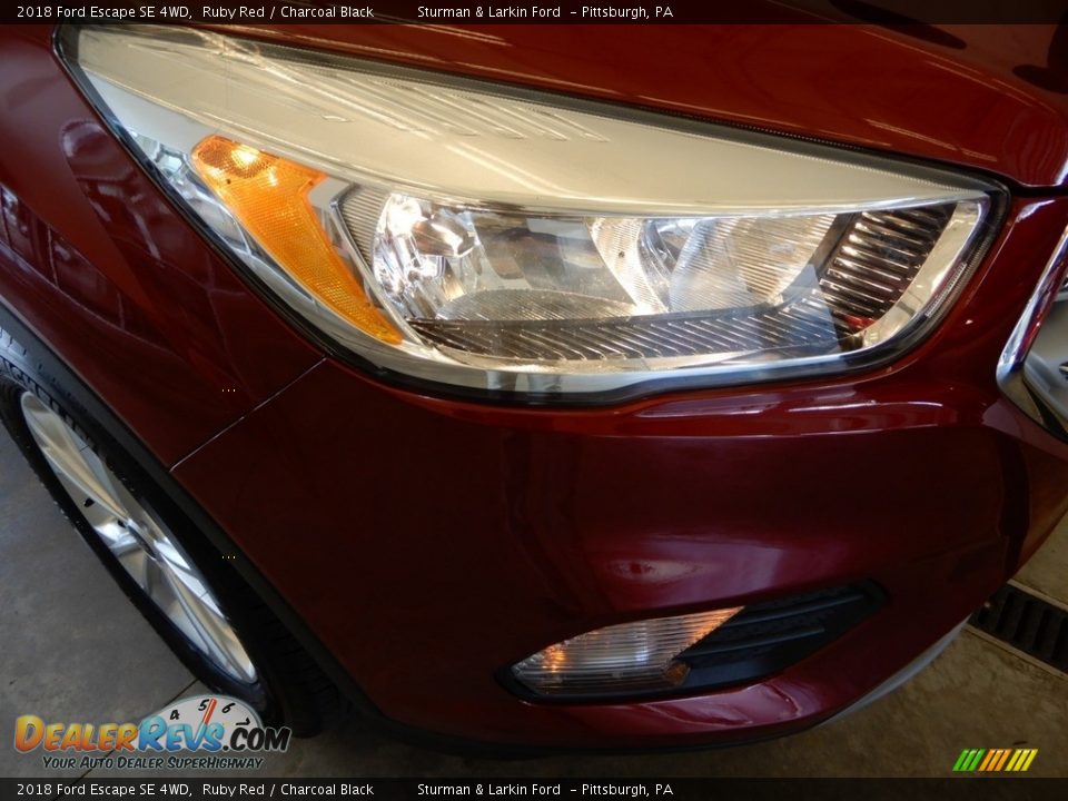 2018 Ford Escape SE 4WD Ruby Red / Charcoal Black Photo #2