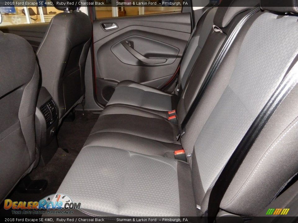 2018 Ford Escape SE 4WD Ruby Red / Charcoal Black Photo #17