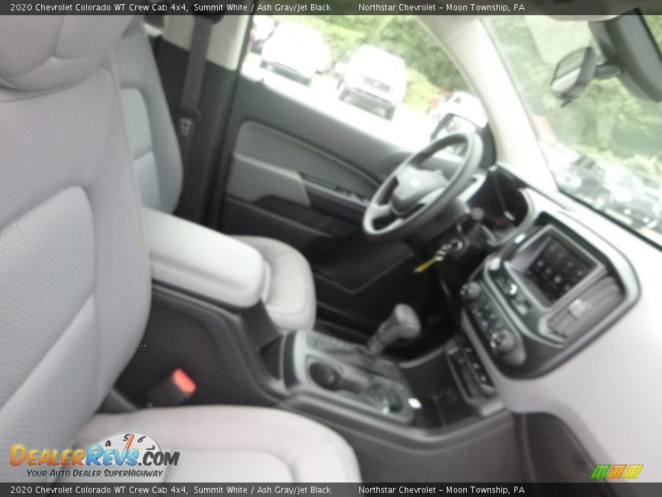 Front Seat of 2020 Chevrolet Colorado WT Crew Cab 4x4 Photo #10
