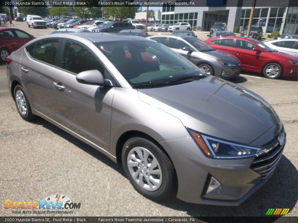 Front 3/4 View of 2020 Hyundai Elantra SE Photo #3