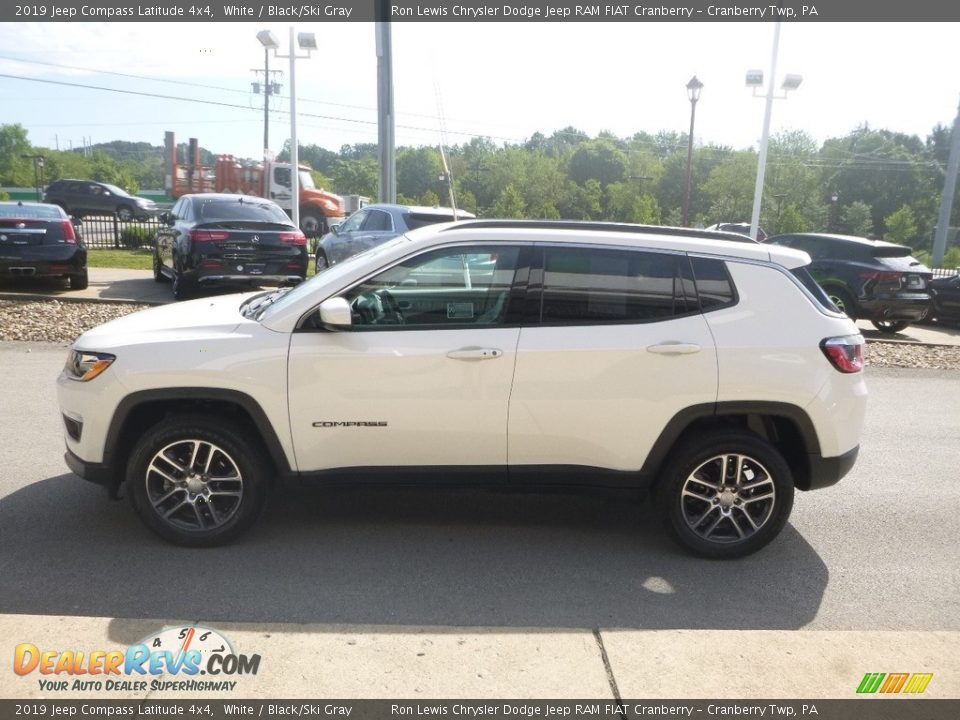 2019 Jeep Compass Latitude 4x4 White / Black/Ski Gray Photo #6