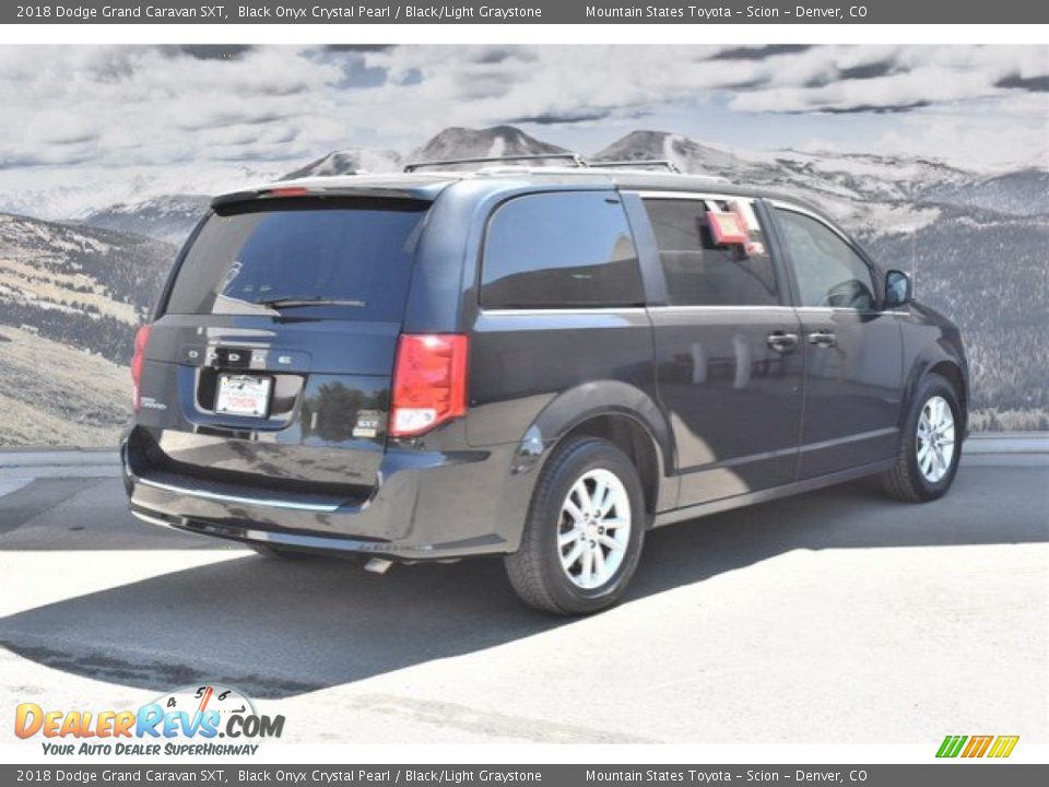 2018 Dodge Grand Caravan SXT Black Onyx Crystal Pearl / Black/Light Graystone Photo #3