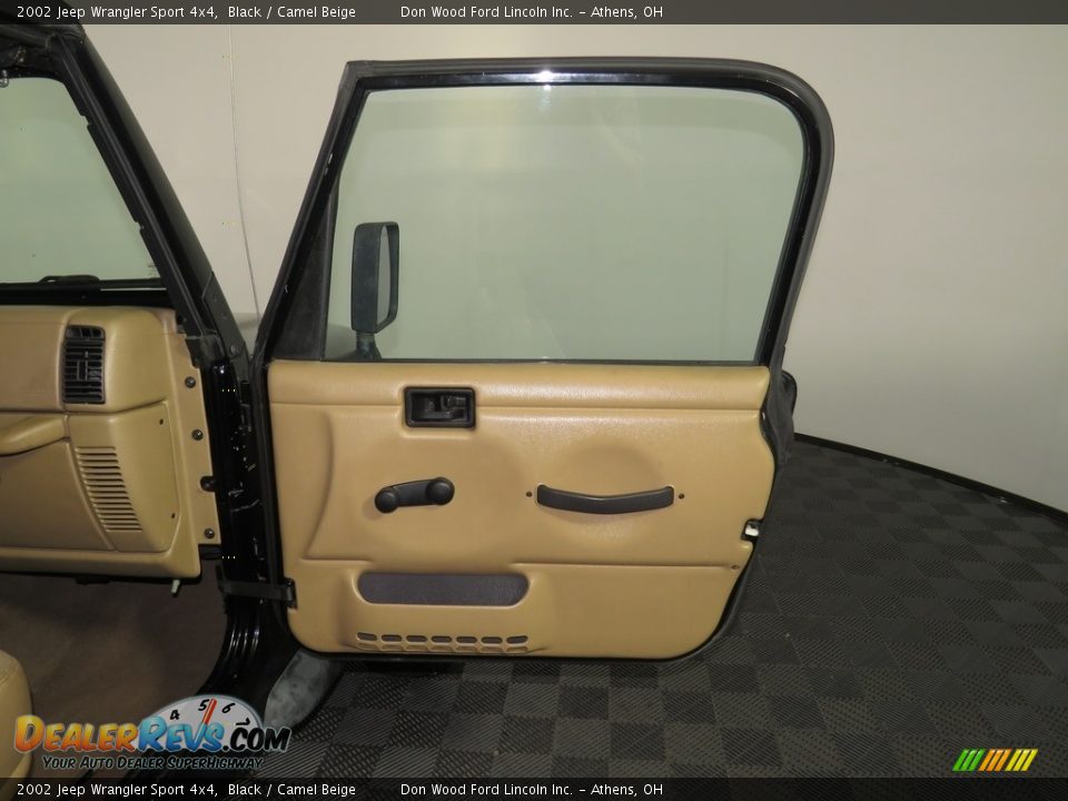 2002 Jeep Wrangler Sport 4x4 Black / Camel Beige Photo #20