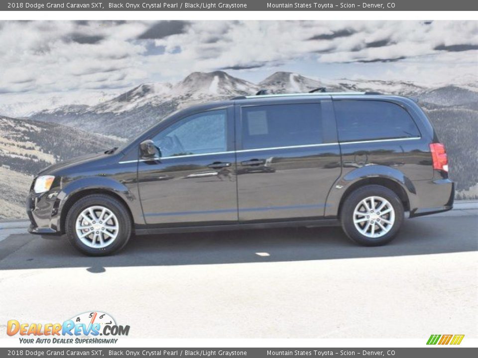 2018 Dodge Grand Caravan SXT Black Onyx Crystal Pearl / Black/Light Graystone Photo #6
