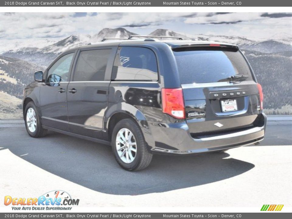 2018 Dodge Grand Caravan SXT Black Onyx Crystal Pearl / Black/Light Graystone Photo #7