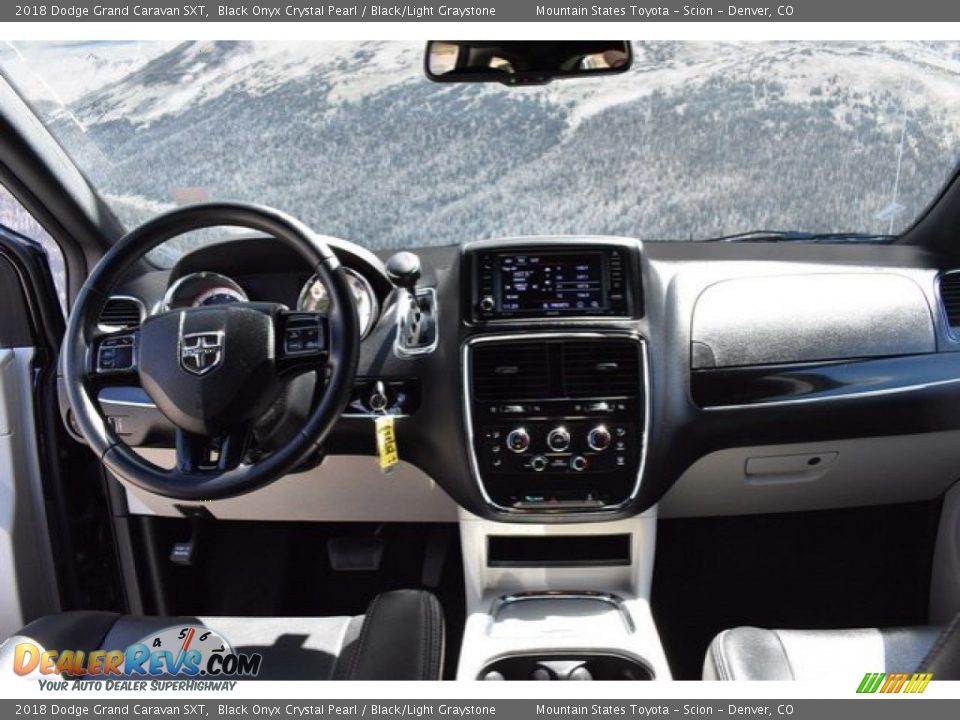 2018 Dodge Grand Caravan SXT Black Onyx Crystal Pearl / Black/Light Graystone Photo #13