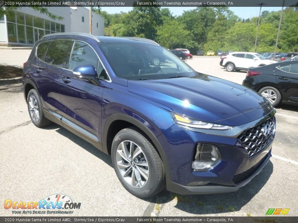 Front 3/4 View of 2020 Hyundai Santa Fe Limited AWD Photo #3