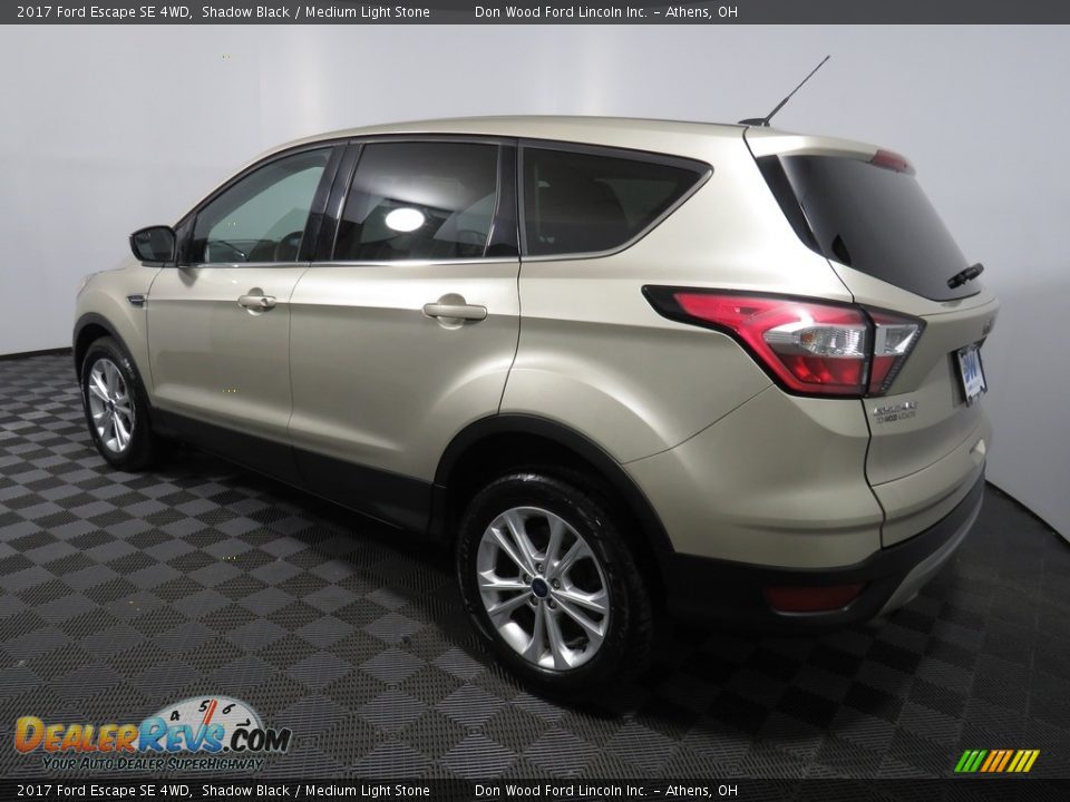 2017 Ford Escape SE 4WD Shadow Black / Medium Light Stone Photo #9