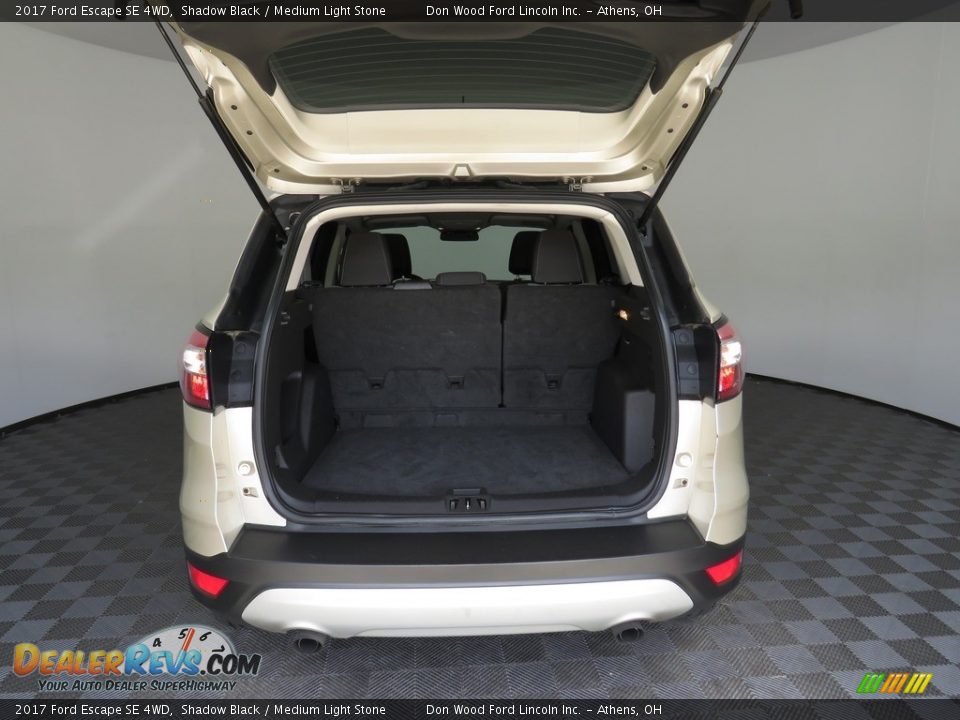 2017 Ford Escape SE 4WD Shadow Black / Medium Light Stone Photo #12