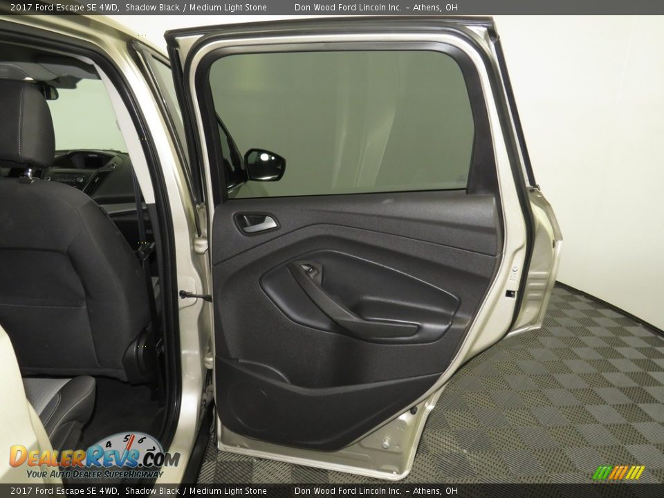 2017 Ford Escape SE 4WD Shadow Black / Medium Light Stone Photo #22